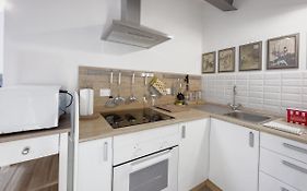Realkasa Carro 7 Apartment